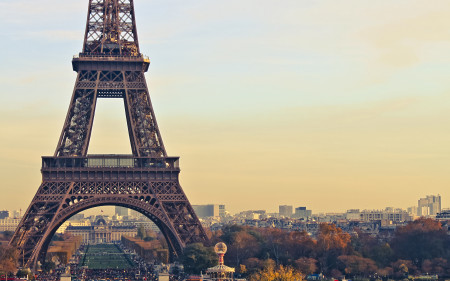 Кому нужна виза во Францию?